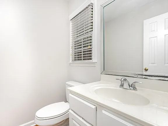 8401 Hobhouse Cir - Photo 5 of 8