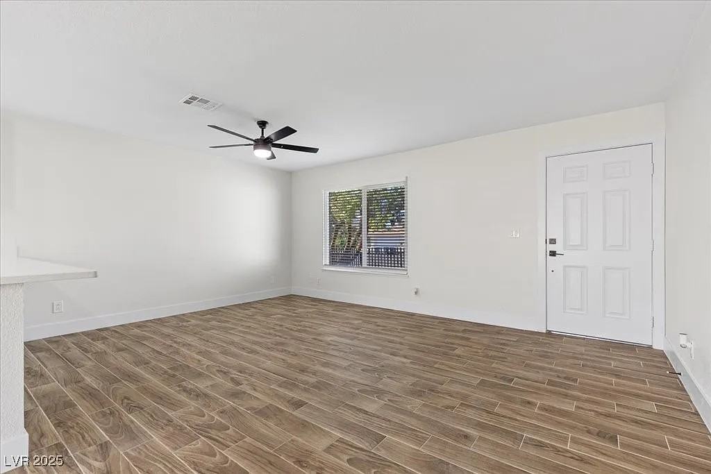 409 Marion Dr - Photo 7 of 8