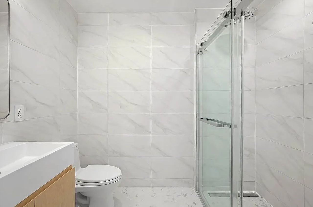 3726 32nd St #6D - Photo 5 of 11