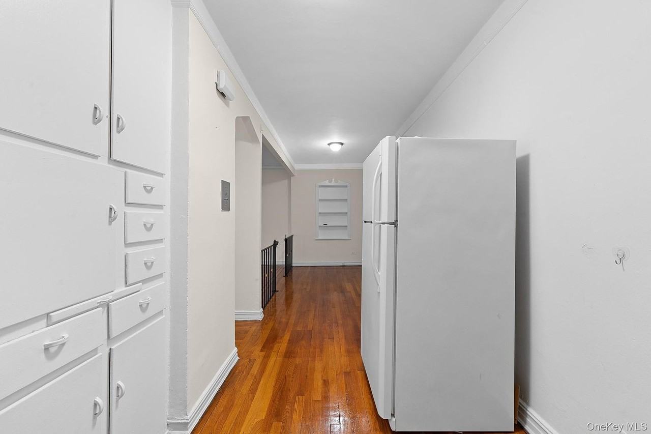 4444 Ketcham St #3F - Photo 3 of 20