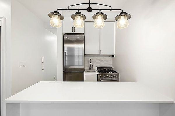 57 Thompson St #4B - Photo 3 of 11