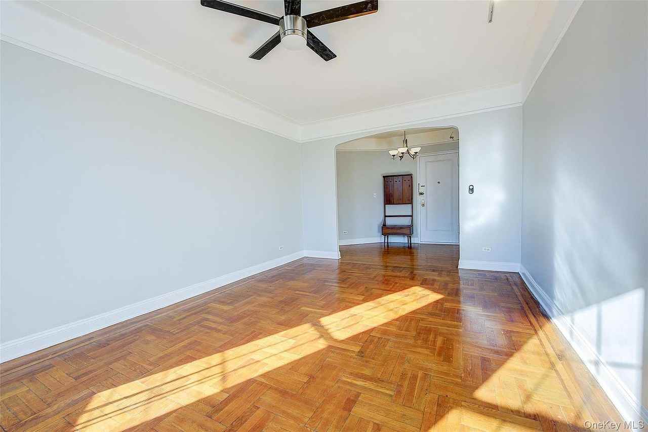 7979 Cornish Ave #5A - Photo 3 of 10