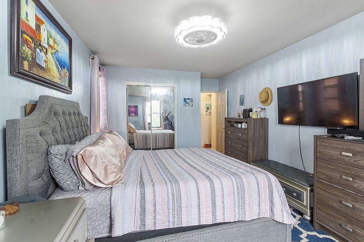 8340 Austin St #4P - Photo 7 of 8