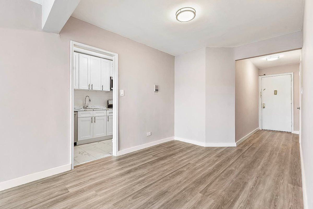 9010 34th Ave #6B - Photo 7 of 17