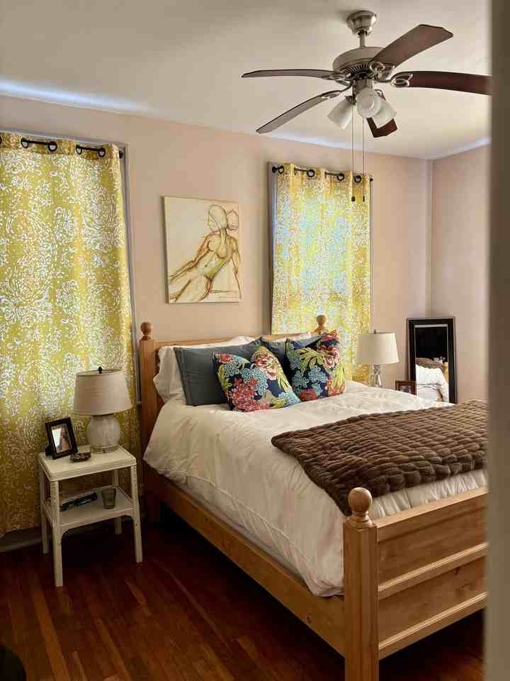 1302 E Victory Dr #2 - Photo 7 of 14