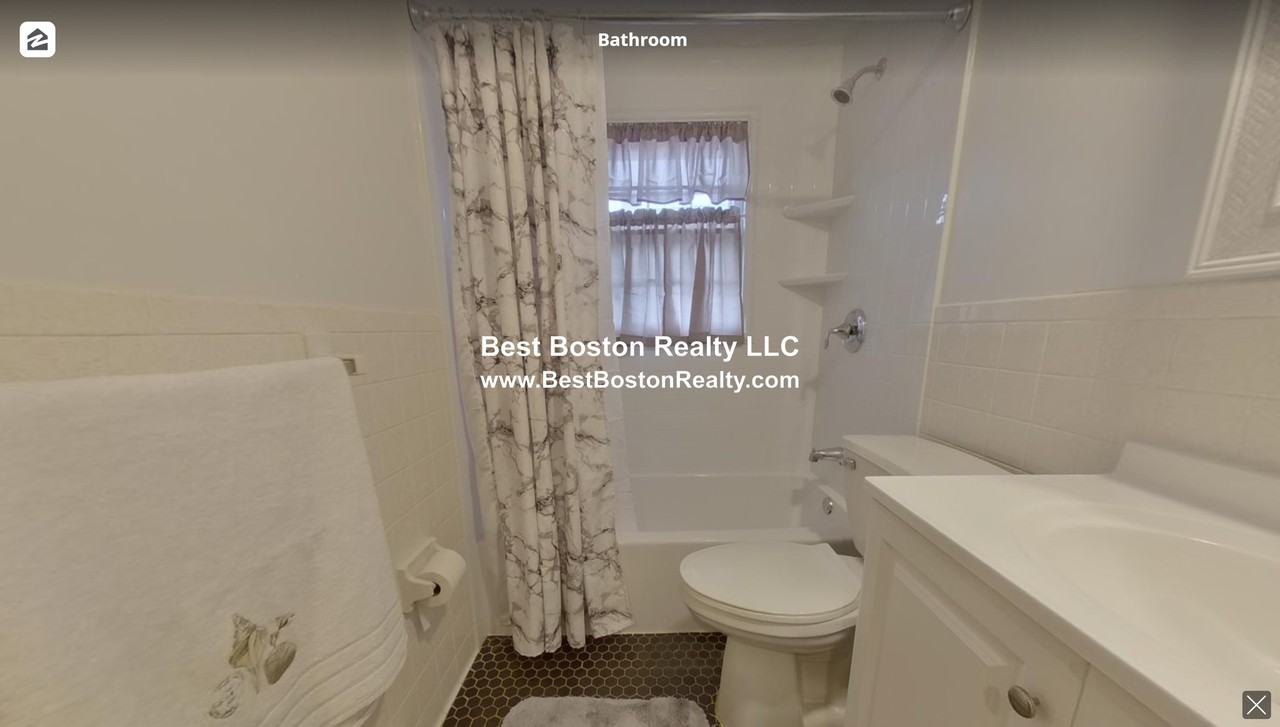 45A Warren St #2 - Photo 3 of 11