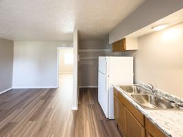 featured image of 2025 W 4th St #11