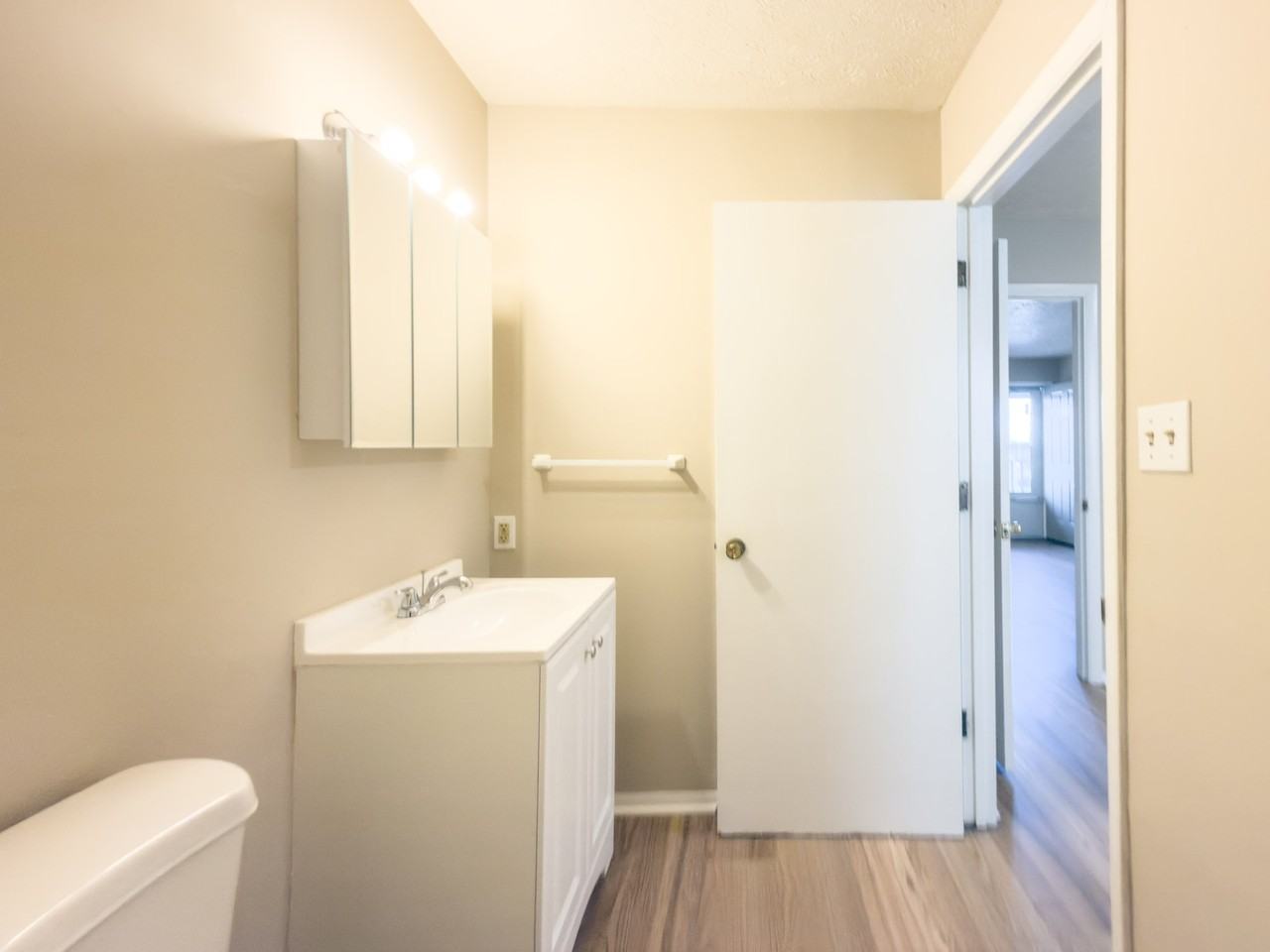 2025 W 4th St #11 - Photo 5 of 7