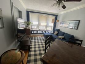 1708 W Lunt Ave #1 - Photo 1 of 1