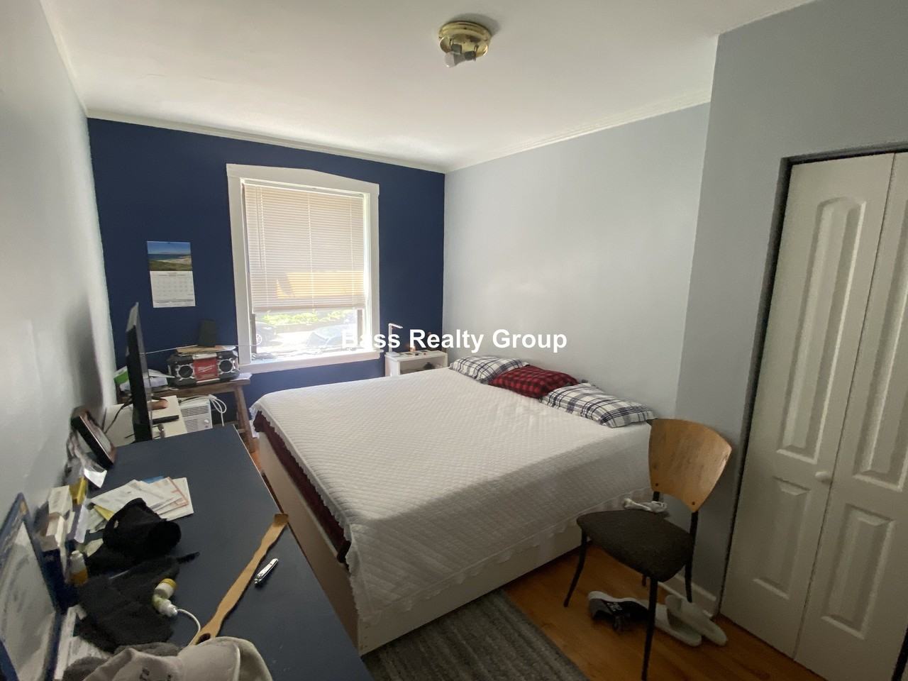 1708 W Lunt Ave #1 - Photo 6 of 11