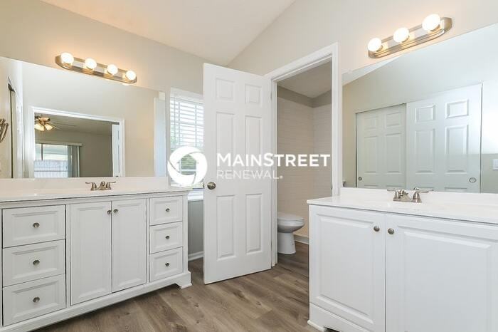 14043 Cooper Rd - Photo 7 of 16