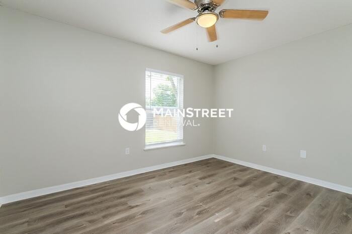 14043 Cooper Rd - Photo 7 of 16