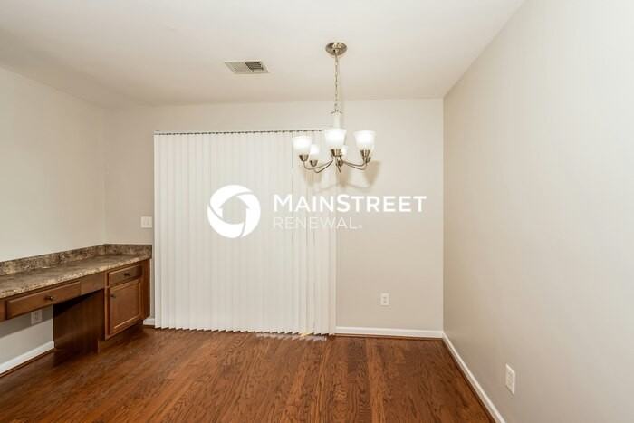 35 Briar Ridge Ln - Photo 3 of 17