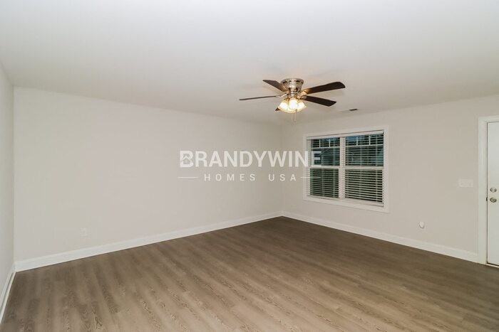 281 Southcircle Dr Nw - Photo 5 of 24