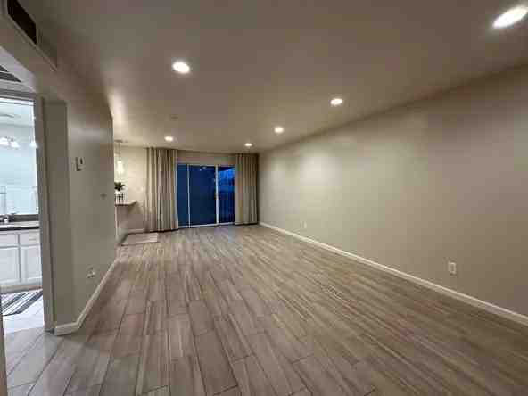 The Q - Photo 7 of 64