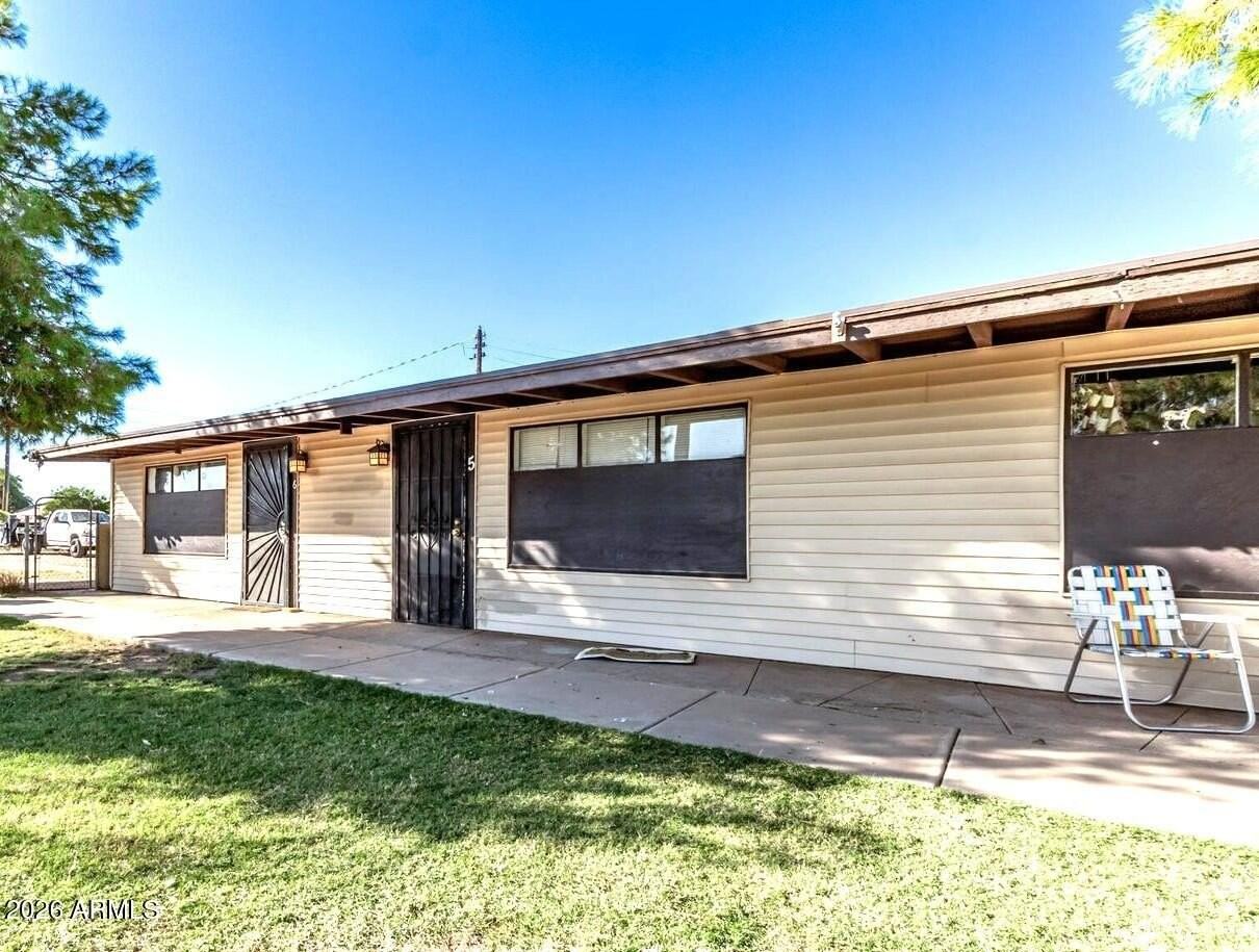 7508 W Orangewood Ave Unit 5 - Photo 3 of 9