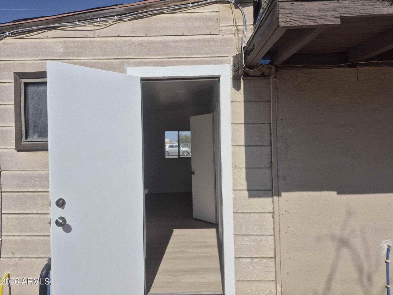 7508 W Orangewood Ave Unit 5 - Photo 5 of 9