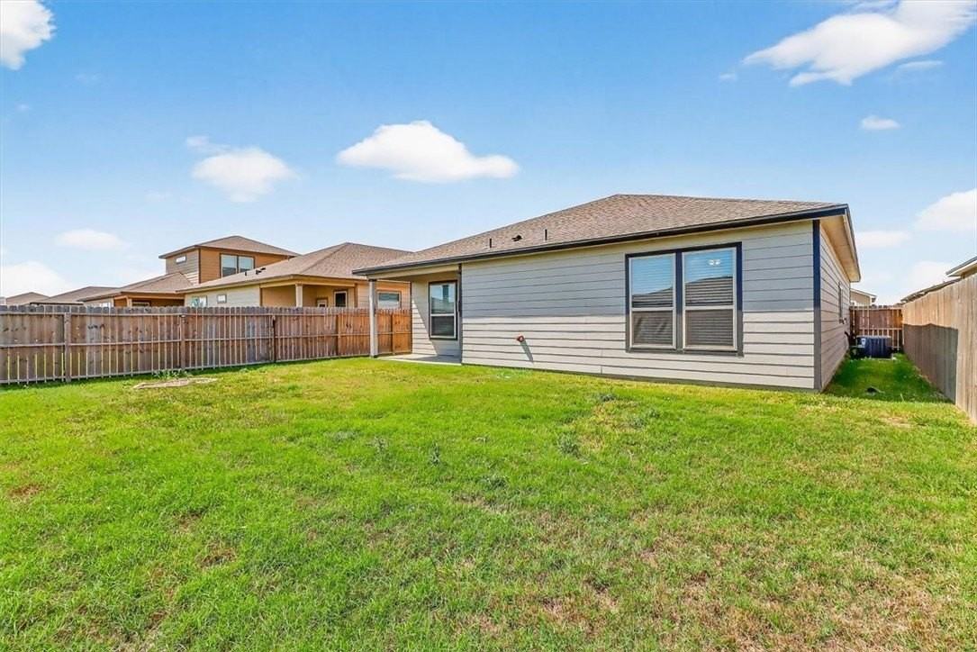 2214 Cuarzo Dr - Photo 4 of 40