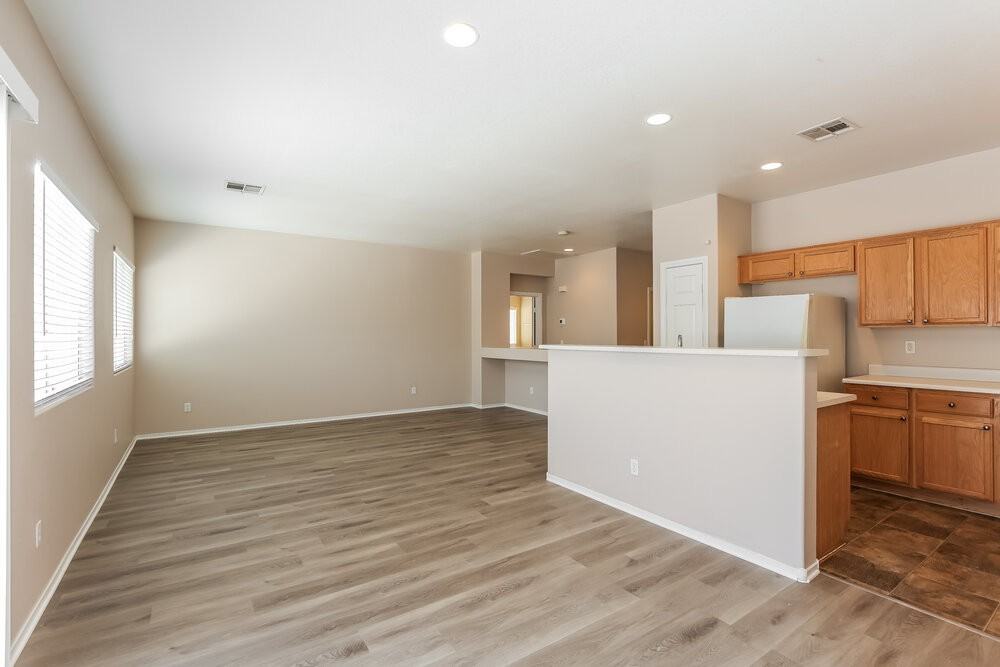 1710 Paradise Reef Ave - Photo 5 of 16