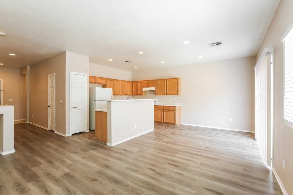 1710 Paradise Reef Ave - Photo 6 of 16