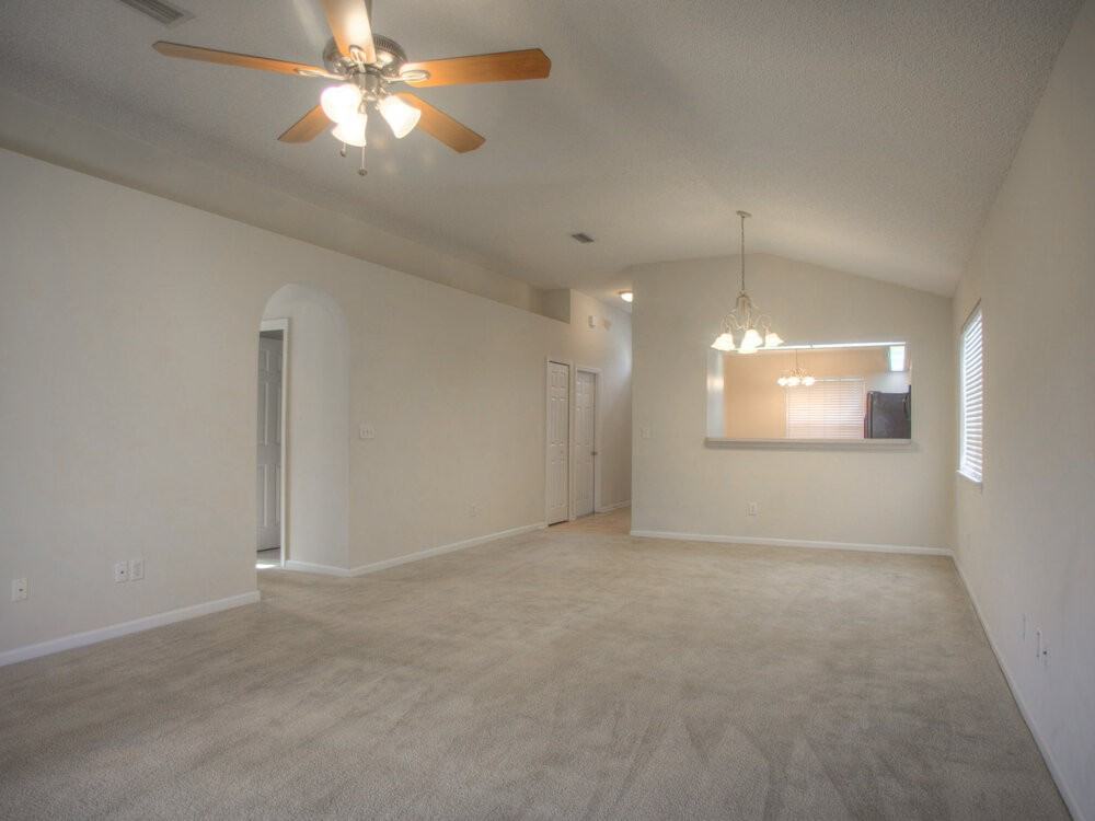 3374 Guernsey Ct - Photo 6 of 13