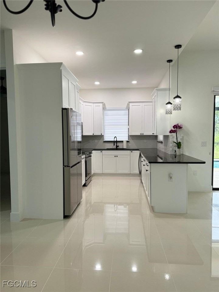 505 E 8th St - Photo 6 of 21