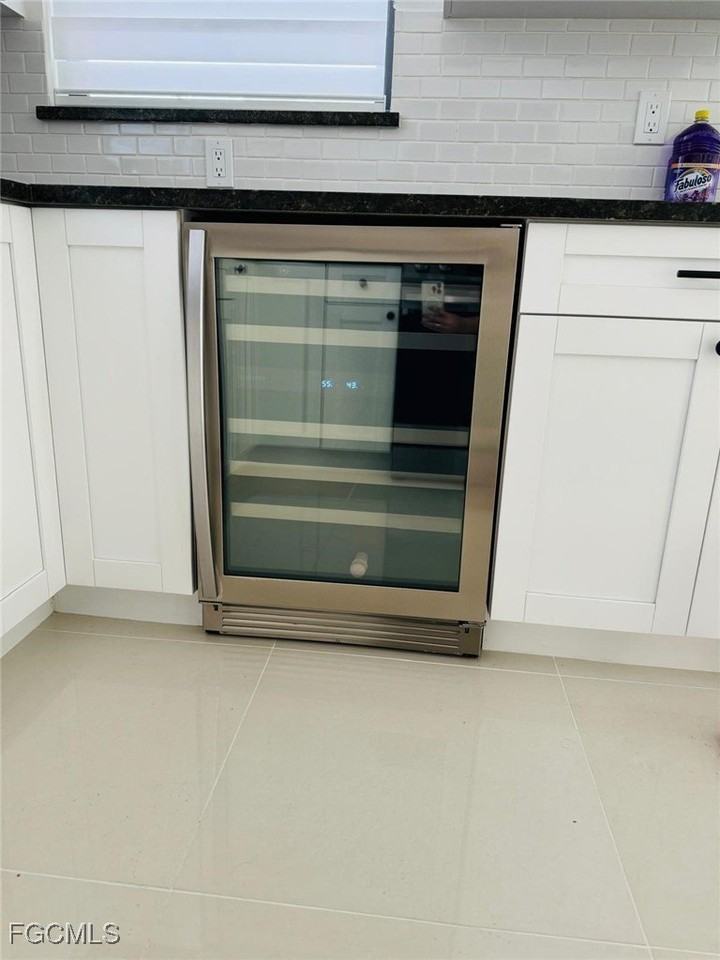 505 E 8th St - Photo 7 of 21