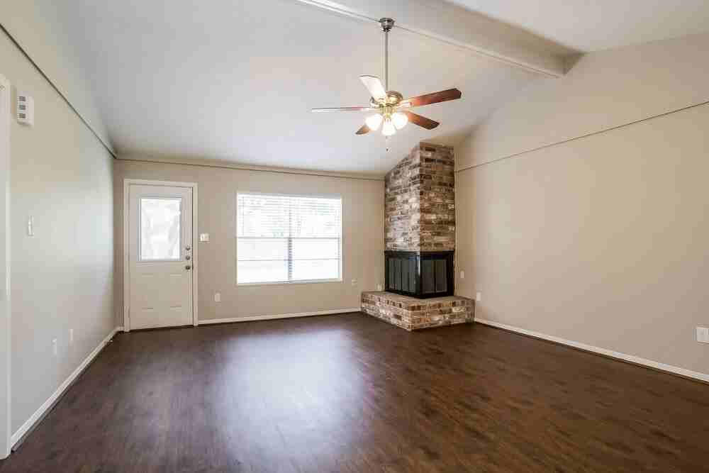 1817 New Orleans St - Photo 2 of 15