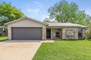 7608 Meadowlark Ln N - Photo 1 of 1