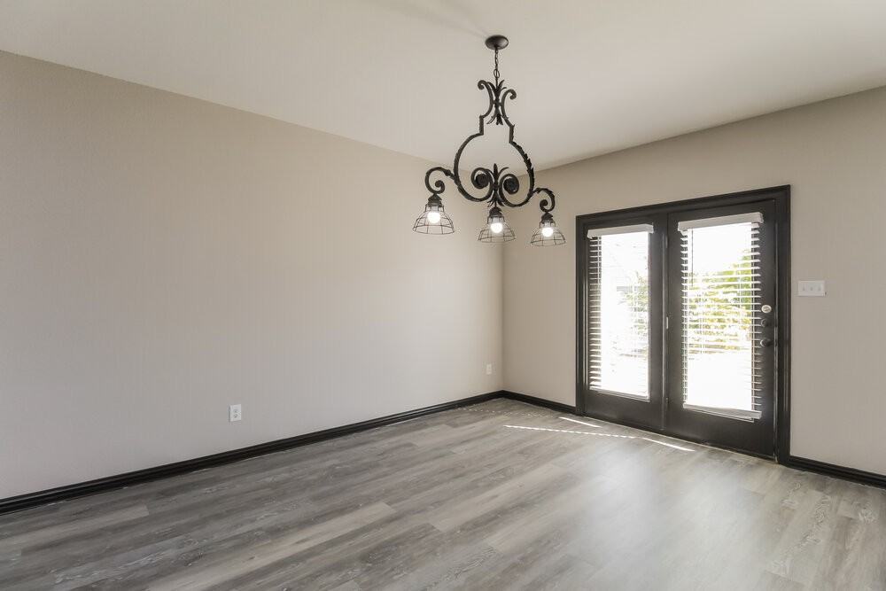 9136 Benevolent Ct - Photo 6 of 16