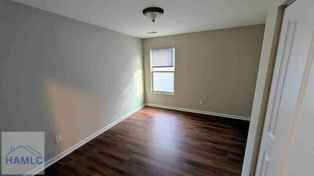 418 Valdez Ct - Photo 4 of 10