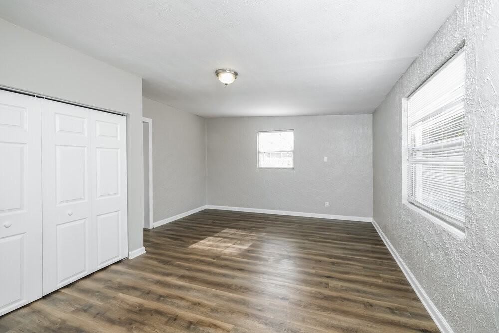 10576 Abilene Rd - Photo 5 of 16