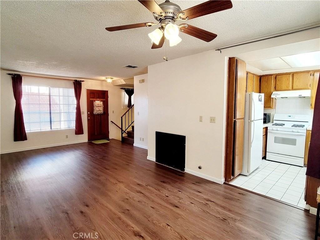 2411 S Baldwin Ave #B - Photo 3 of 13