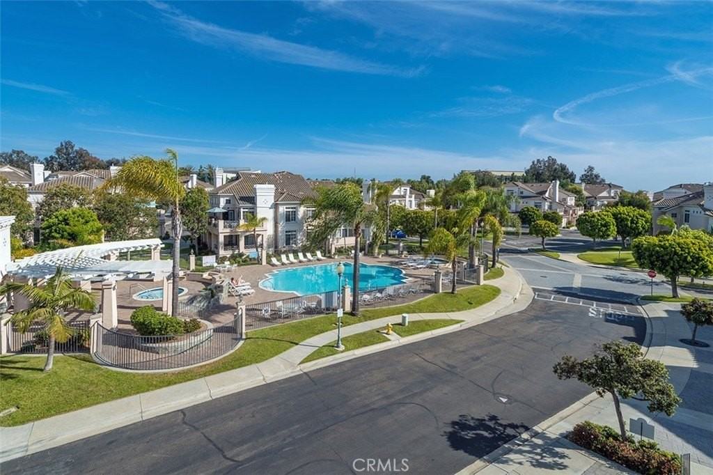 265 Shorebreaker Dr - Photo 4 of 23