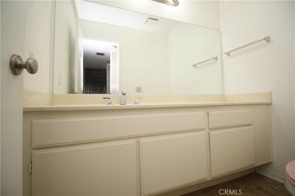 23737 Highland Valley Rd - Photo 7 of 14