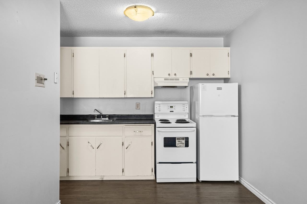 2116 Rose St #4 - Photo 7 of 9