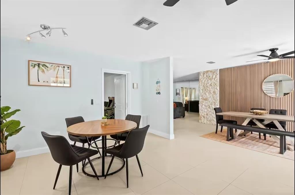 304 Se 4th St - Photo 5 of 27