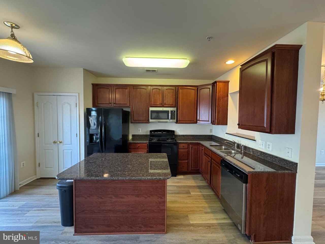 5547 Lanier Ave Unit 368 - Photo 2 of 21