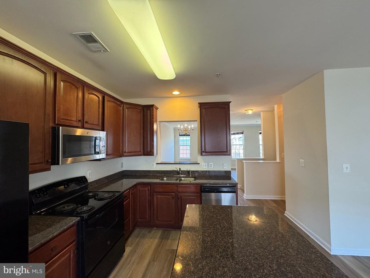 5547 Lanier Ave Unit 368 - Photo 3 of 21