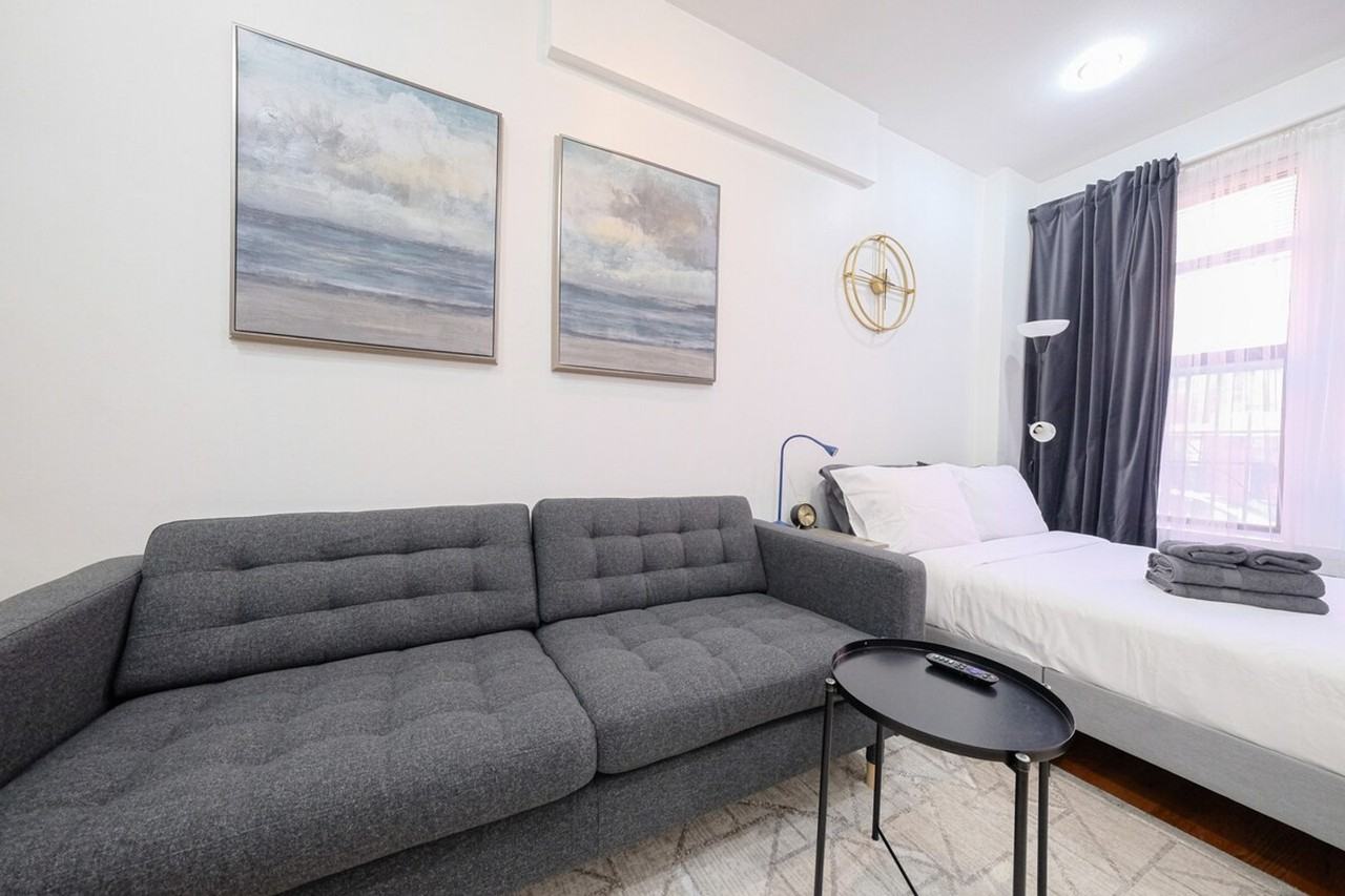 310 E 103rd St #1032007P - Photo 2 of 20