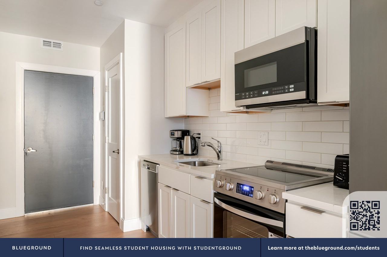 44 Bromfield Street - Photo 7 of 21