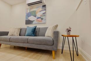 921 S Carolina Ave Se - Photo 1 of 1