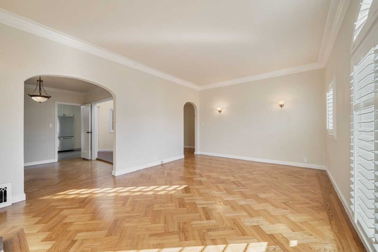 1630 16th Ave - Photo 2 of 15