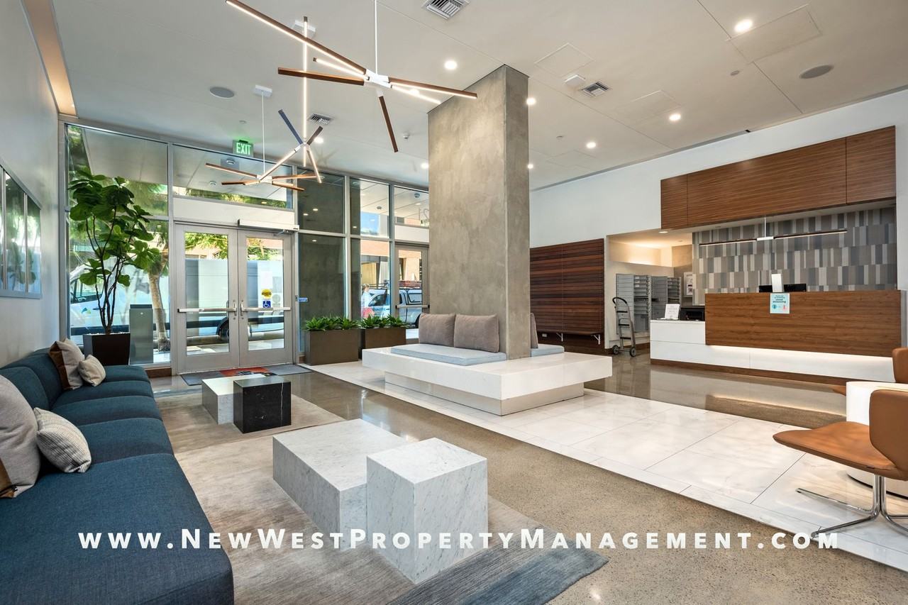 350 11th Ave #426 - Photo 4 of 45