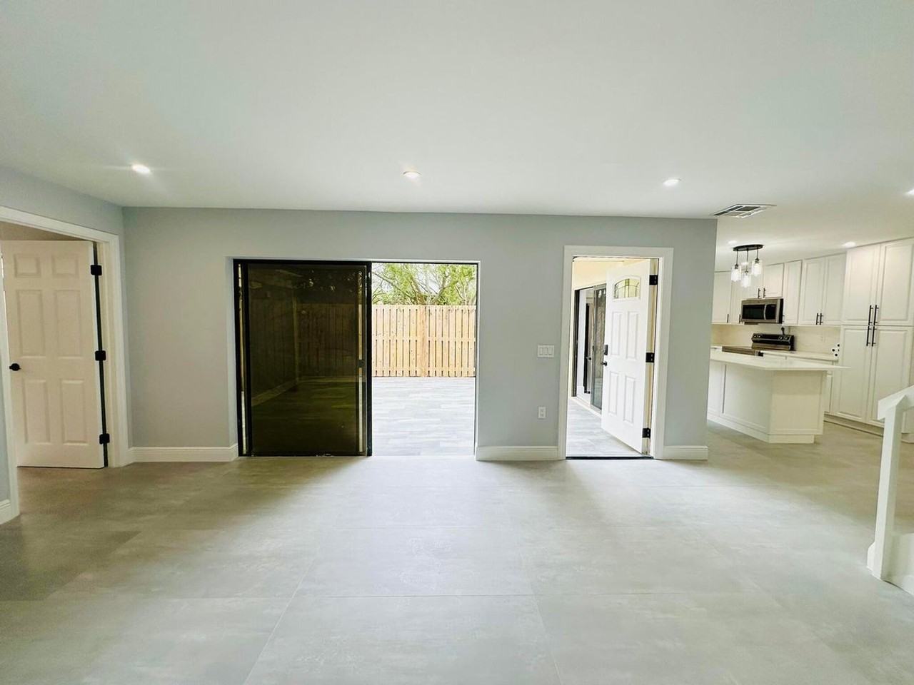 403 403 4th Ln Lane - Photo 4 of 16