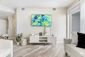 featured image of 375 Harbour Cove Dr