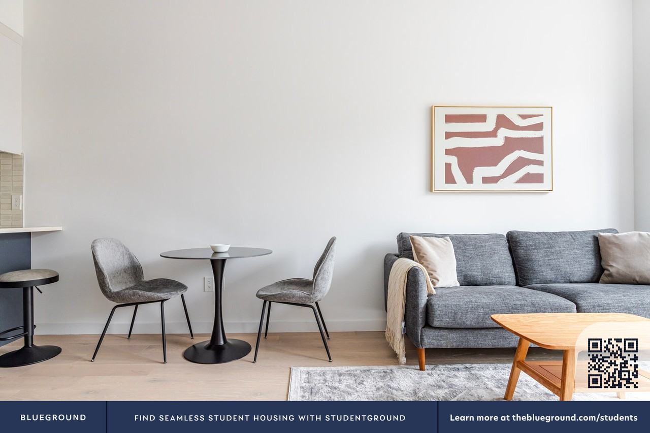 425 3rd St #2087 - Photo 7 of 29