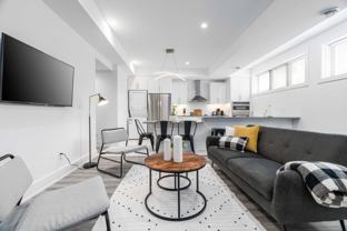 585 Queens Ave - Photo 1 of 1