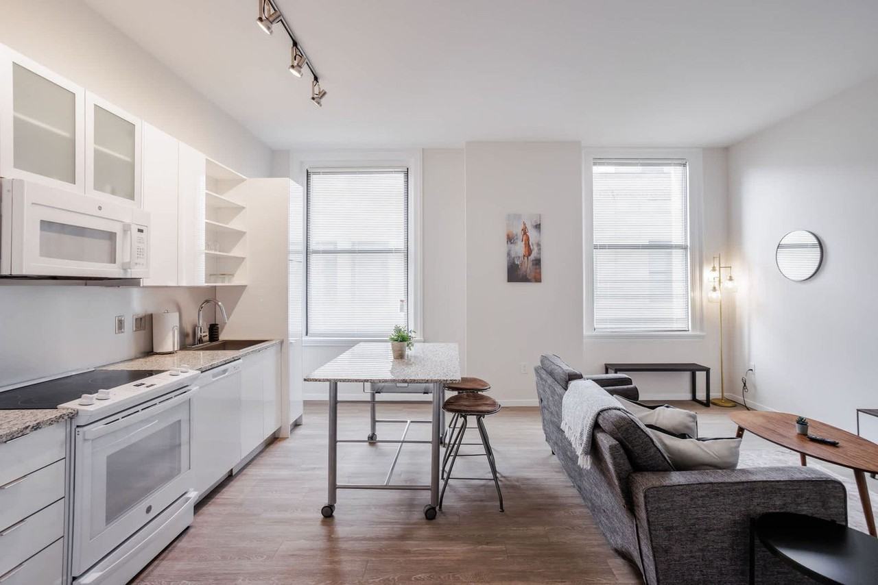 9-JAN-JAN East 4th Street #1404474P - Photo 7 of 30