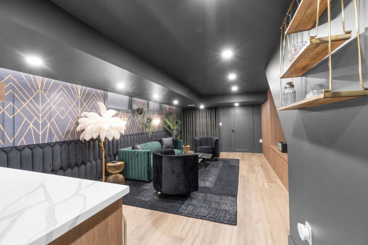 972 Danforth Ave #1403771P - Photo 4 of 50